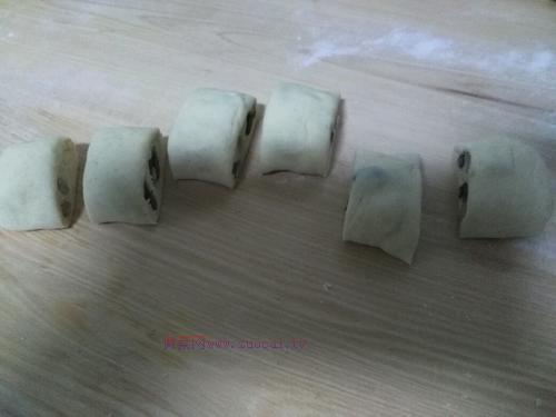 刀切蜜香豆馒头怎么做_刀切蜜香豆馒头的做法