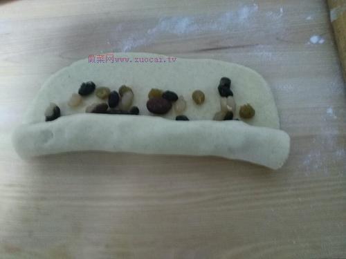 刀切蜜香豆馒头怎么做_刀切蜜香豆馒头的做法
