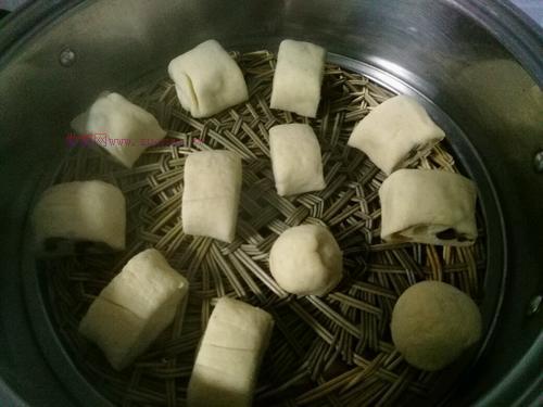 刀切蜜香豆馒头怎么做_刀切蜜香豆馒头的做法