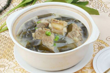 浓香扑鼻，回味绵长的海带排骨汤的做法
