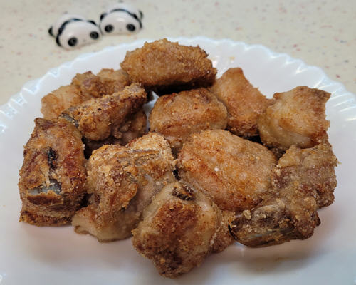 气炸锅做香酥排骨，香脆可口，全家人都爱吃