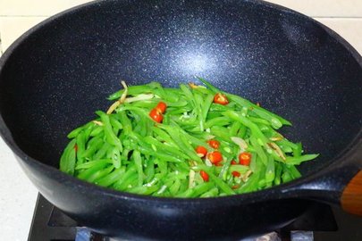 口感嫩滑的扁豆炒肉丝家常做法与窍门详解