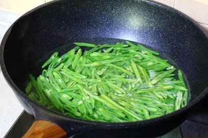 口感嫩滑的扁豆炒肉丝家常做法与窍门详解
