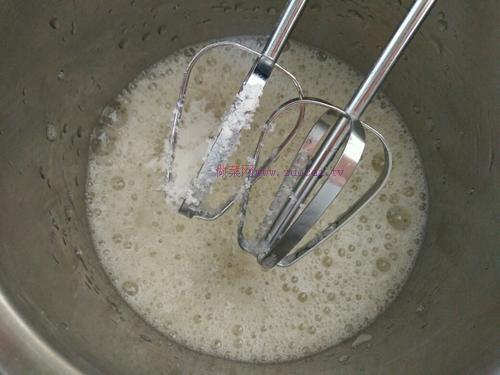 6寸戚风蛋糕的做法，一次成功，柔软湿润有弹性