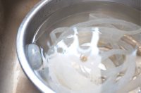 鸡肉玉米肠的家庭制作方法 鸡肉玉米肠的做法步骤5