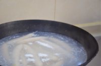 鸡肉玉米肠的家庭制作方法 鸡肉玉米肠的做法步骤10