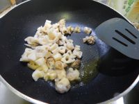 藕丁烧鸡软骨的做法步骤5