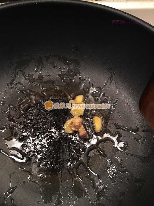 丝瓜鱼头汤的做法