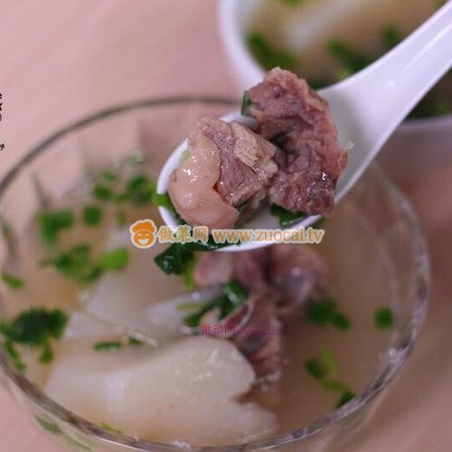 一碗暖粒粒的羊肉汤的做法(一碗暖粒粒的羊肉)