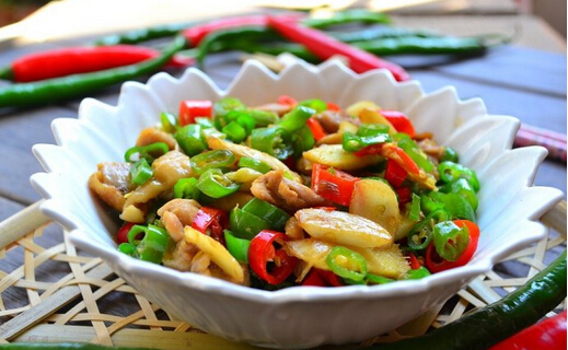 茶油炒鸡腿(茶油炒土鸡湘菜图片)