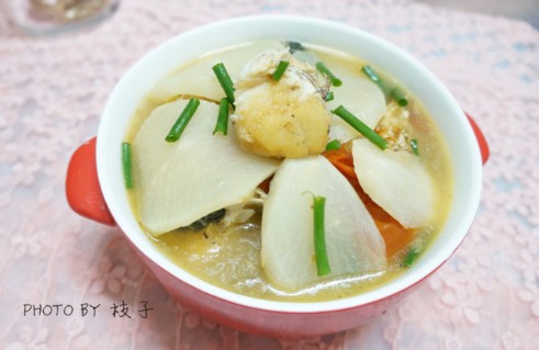 番茄豆腐煮草鱼汤