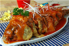 酸甜可口，鲜香味美，外酥里嫩，蓬松酥脆的糖醋鲤鱼的做法