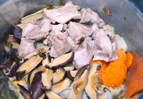 无水白菜猪肉锅，预防感冒，鲜美汤头无法挡
