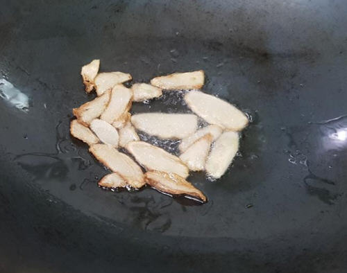 怎么做营养又简单的三杯油豆腐呢？