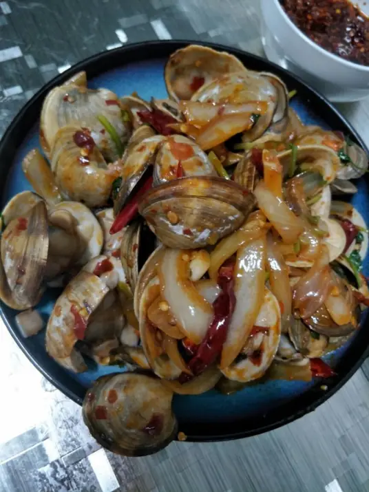 辣炒蚬子，鲜香四溢的海鲜美味，越吃越想吃