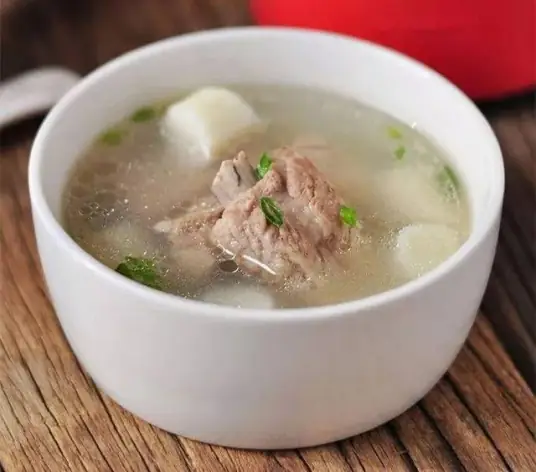 家常美味淮山排骨汤的做法，色香味俱佳的滋补汤品