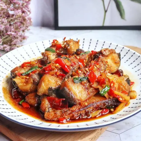 家常红烧草鱼块，鲜香扑鼻，鱼肉鲜香入味，一点也不腥