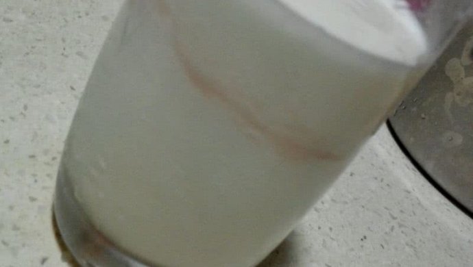 酸奶加炼乳，美味与营养的双重享受