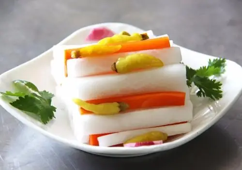 酸辣鲜香的四川萝卜泡菜，几分钟就搞定了