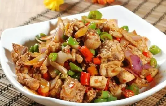 不但够辣而且美味的杭椒辣嫩鸡怎么做