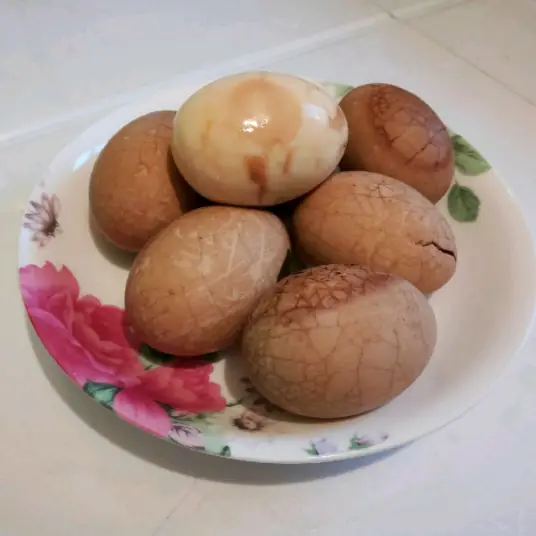 茶叶的清香与香料的浓香浑然一体的五香茶叶蛋