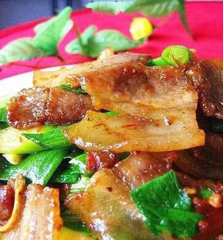 肉汁四溢、口感饱满、回味悠长的川味回锅肉做法分享