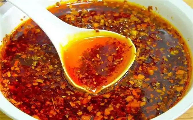 花生辣椒油的做法，让你轻松掌握川菜精髓