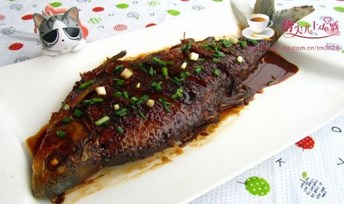 红烧鳊鱼味道鲜美，肉质细嫩，小朋友超级喜欢